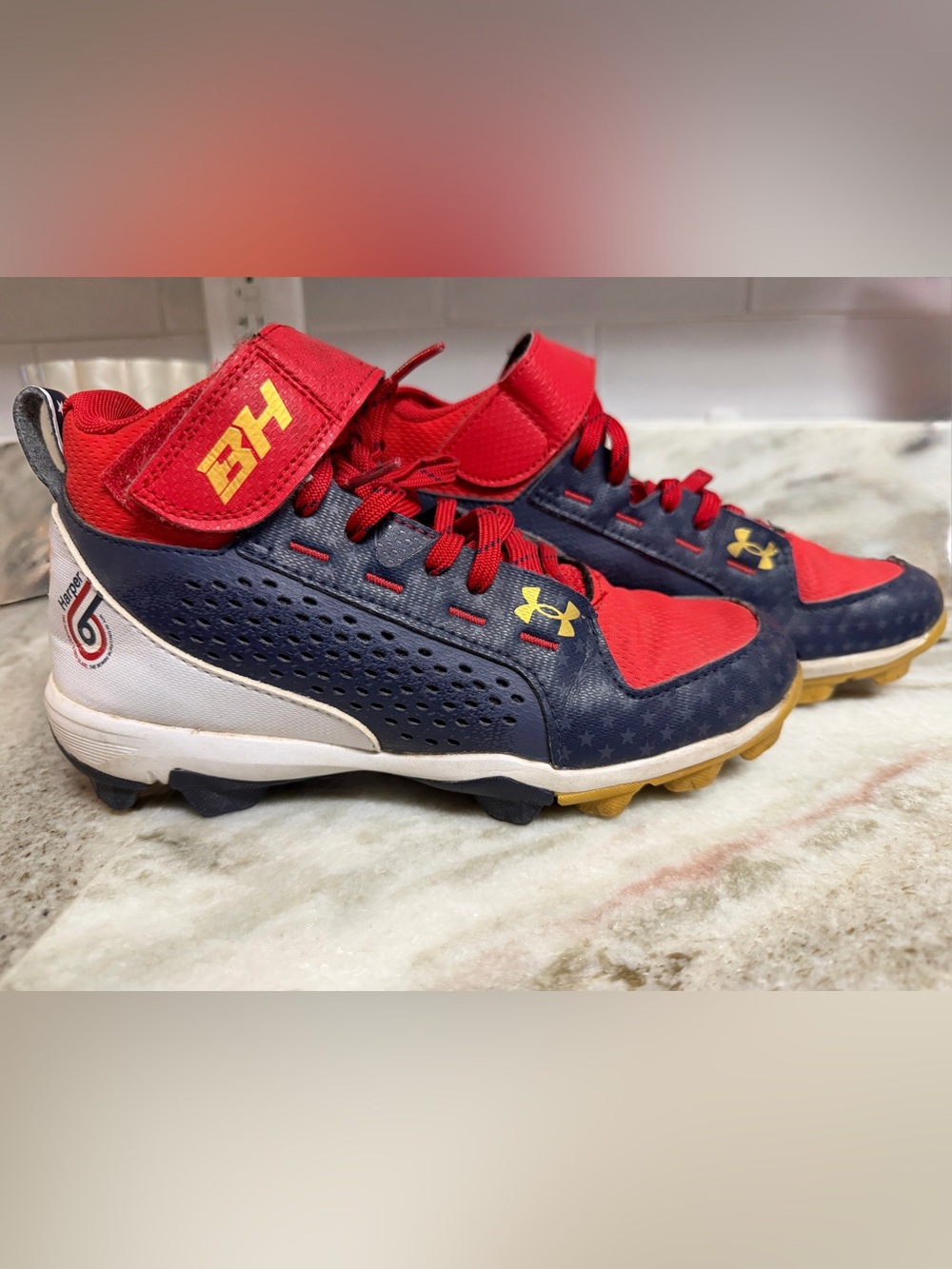 Under Armour Bryce Harper 6 Baseball Cleats - Kids Youth Size 4.5 (3024326-100)